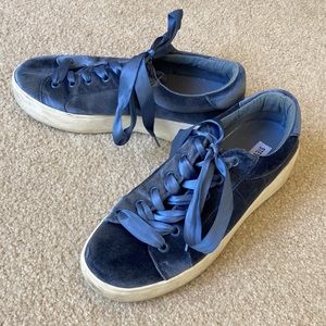 Steve Madden blue velour platform sneakers with satin ribbon laces